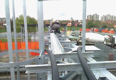 Cable racks at altitude